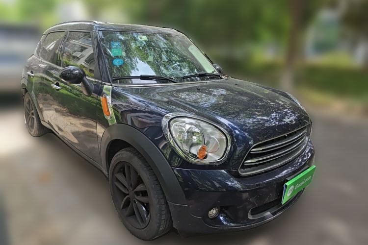 Used MINI Countryman 2014 1.6L COOPER Fun Front Right 45 Deg
