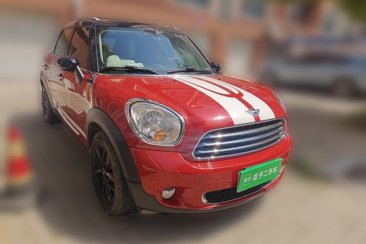 Used MINI Countryman 2014 1.6L COOPER Fun Front Right 45 Deg