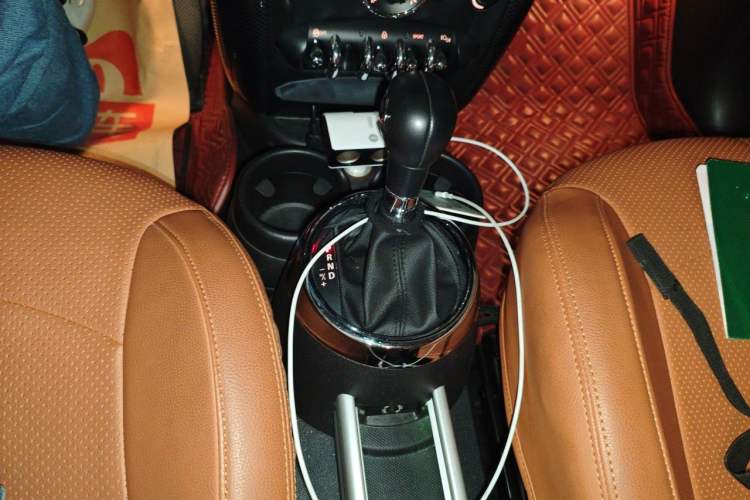 Used MINI Countryman 2014 1.6T COOPER ALL4 Fun Gear Lever