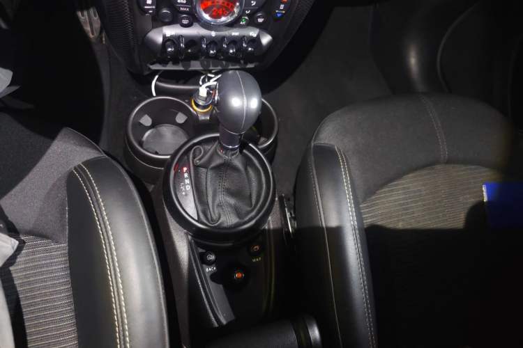 Used MINI Countryman 2014 1.6T COOPER S Gear Lever