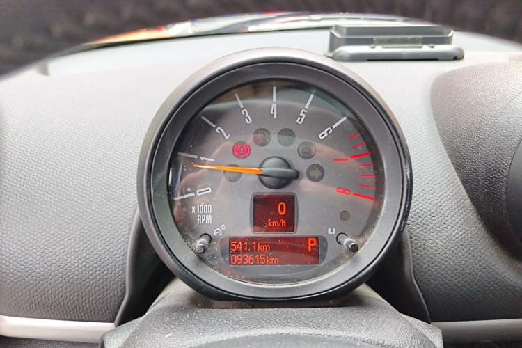 Used MINI Countryman 2014 1.6T COOPER ALL4 Fun Instrument Cluster