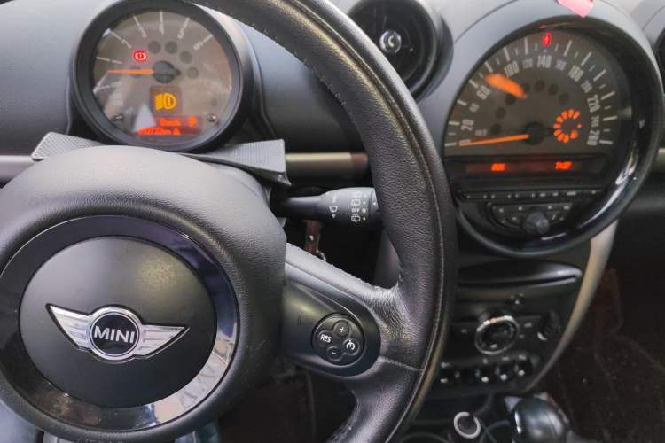 Used MINI Countryman 2014 1.6T COOPER ALL4 Fun Instrument Cluster