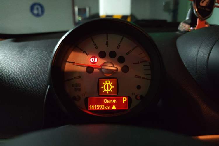Used MINI Countryman 2014 1.6L ONE Instrument Cluster