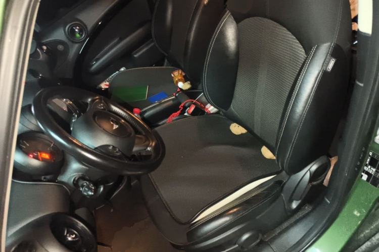 Used MINI Countryman 2014 1.6T COOPER ALL4 Excitement Left Front Seat