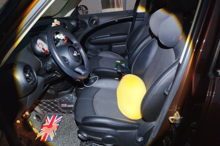 Used MINI Countryman 2014 1.6L COOPER Fun Left Front Seat