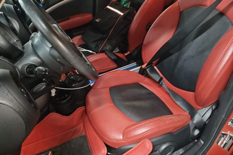 Used MINI Countryman 2014 1.6L COOPER Fun Left Front Seat