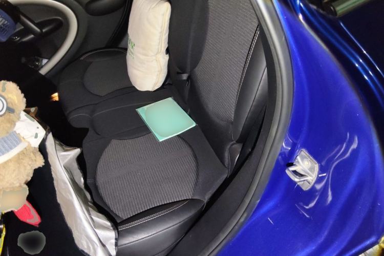 Used MINI Countryman 2014 1.6T COOPER ALL4 Fun Left Rear Seat