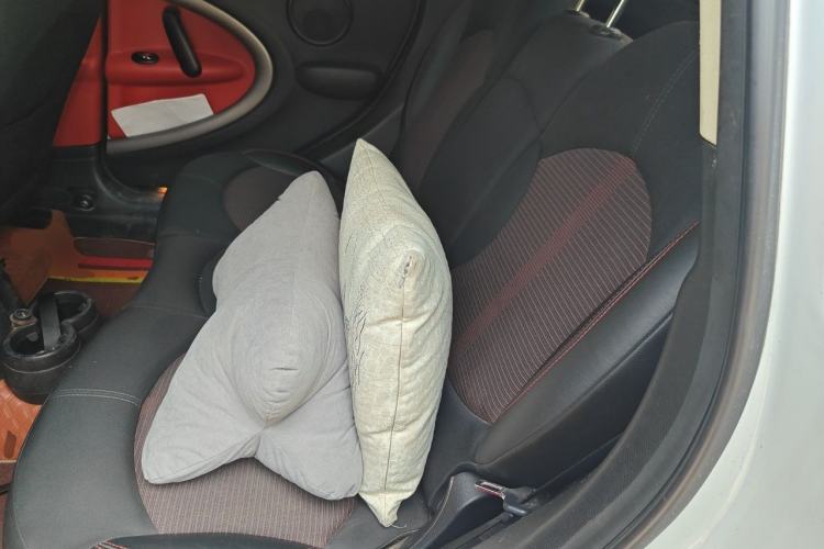 Used MINI Countryman 2014 1.6L COOPER Fun Left Rear Seat