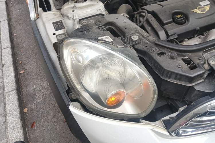Used MINI Countryman 2014 1.6T COOPER ALL4 Fun Right Front Headlight