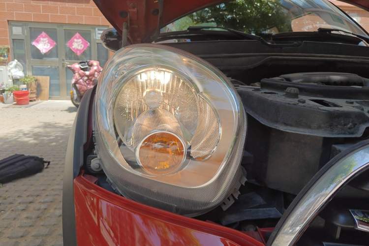 Used MINI Countryman 2014 1.6L COOPER Fun Right Front Headlight