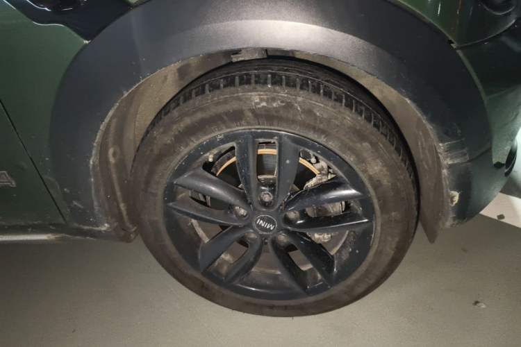 Used MINI Countryman 2014 1.6T COOPER ALL4 Excitement Right Front Wheel Hub