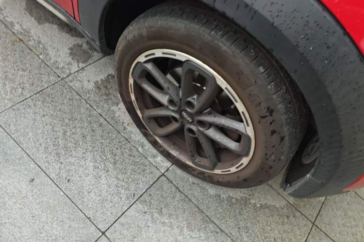 Used MINI Countryman 2014 1.6T COOPER ALL4 Excitement Right Front Wheel Hub