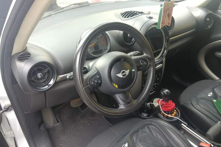 Used MINI Countryman 2014 1.6T COOPER ALL4 Fun Steering Wheel