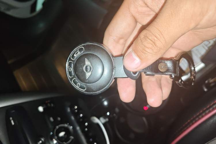 Used MINI Countryman 2014 1.6L COOPER Fun Vehicle Key