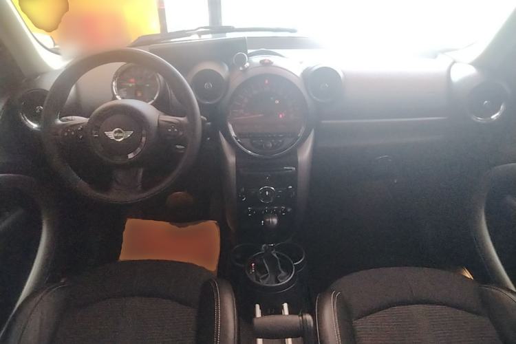 Used MINI Countryman 2014 1.6T COOPER ALL4 Fun Center Console