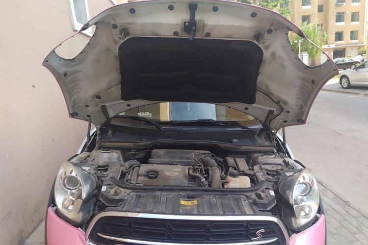 Used MINI Countryman 2014 1.6T COOPER S ALL4 Engine Bay