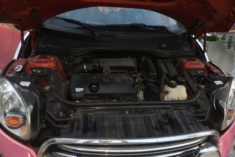 Used MINI Countryman 2014 1.6L ONE Engine Bay