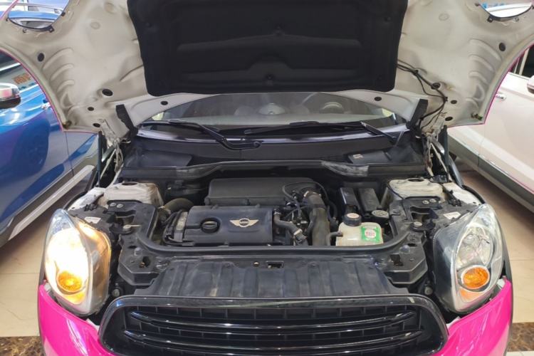 Used MINI Countryman 2014 1.6T COOPER ALL4 Fun Engine Bay
