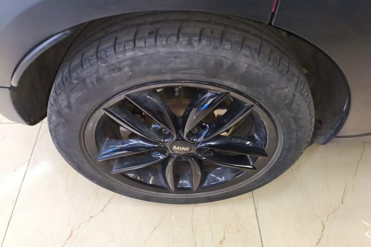 Used MINI Countryman 2014 1.6T COOPER ALL4 Fun Exterior 5