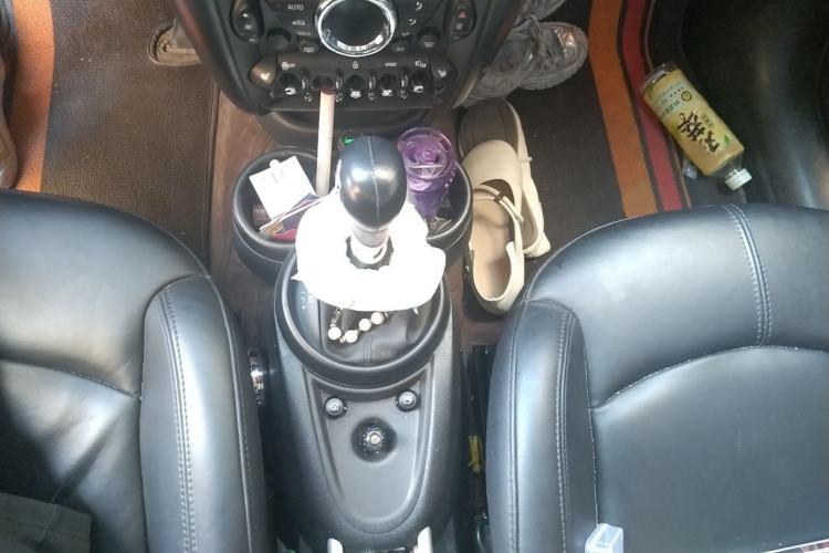 Used MINI Countryman 2014 1.6T COOPER S ALL4 Gear Lever