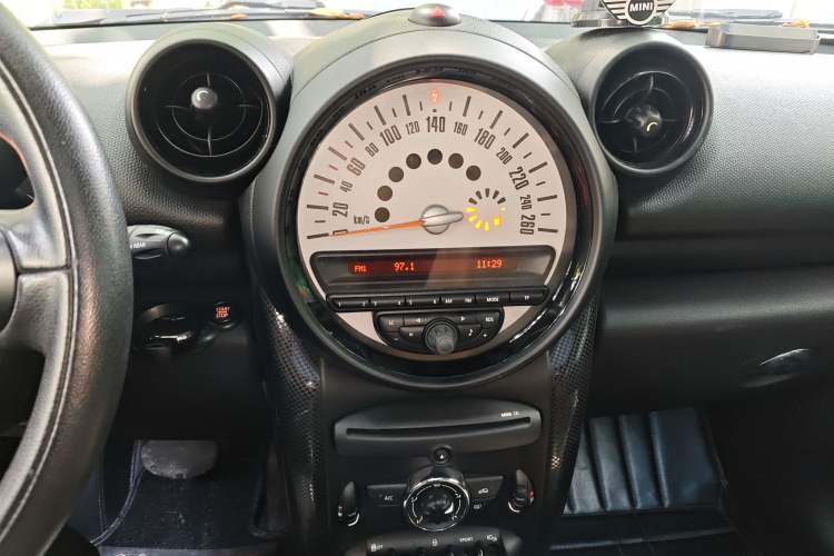 Used MINI Countryman 2014 1.6L COOPER Fun Audio And AC Panel