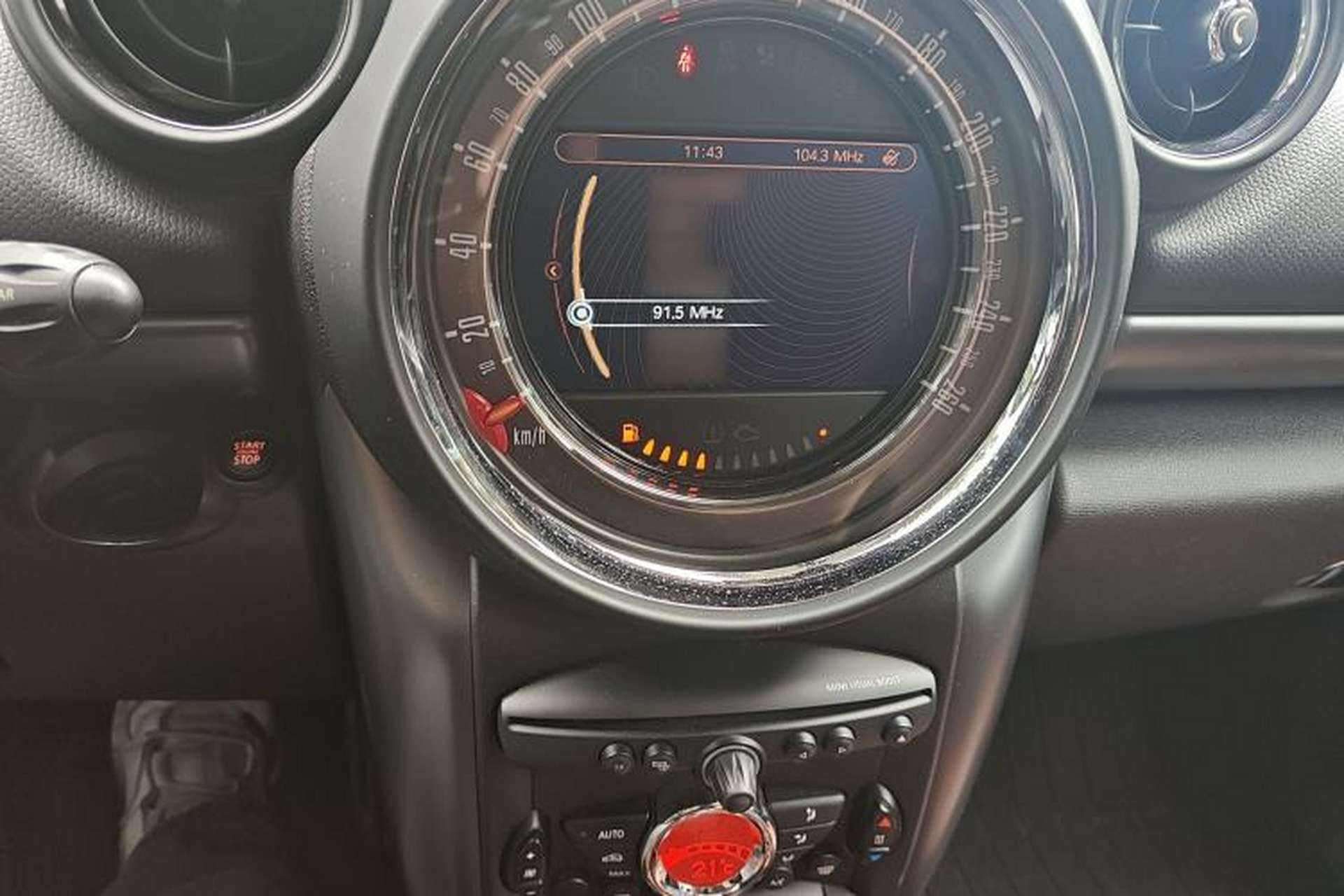 Used MINI Countryman 2014 1.6T COOPER S Audio And AC Panel