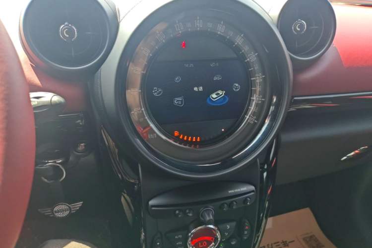 Used MINI Countryman 2014 1.6T COOPER ALL4 Excitement Audio And AC Panel