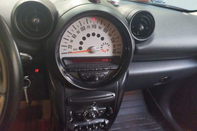 Used MINI Countryman 2014 1.6T COOPER ALL4 Fun Audio And AC Panel