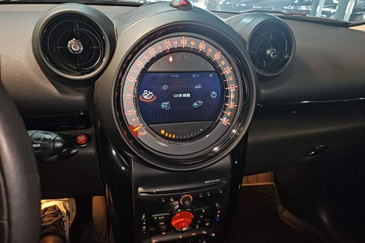 Used MINI Countryman 2014 1.6L COOPER Excitement Audio And AC Panel