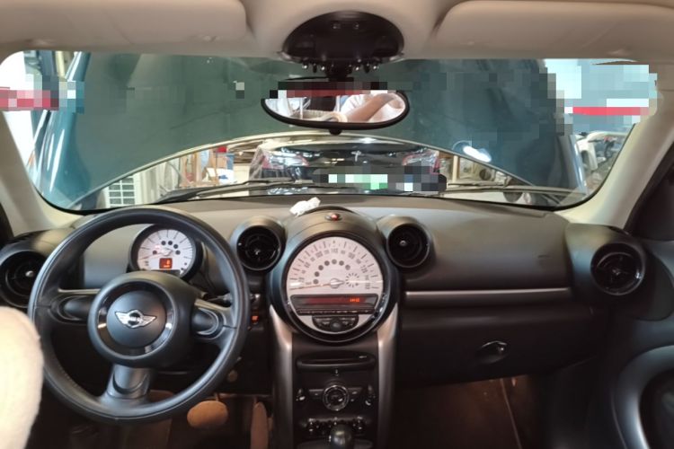 Used MINI Countryman 2014 1.6L ONE Center Console