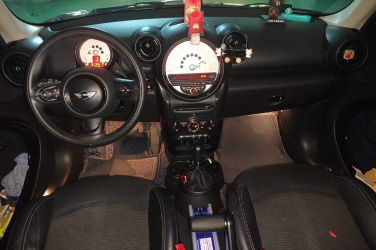 Used MINI Countryman 2014 1.6L COOPER Fun Center Console