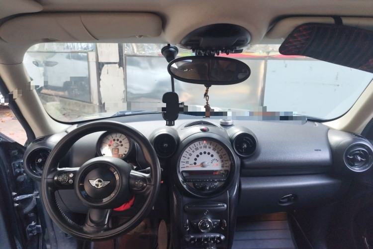 Used MINI Countryman 2014 1.6T COOPER ALL4 Fun Center Console
