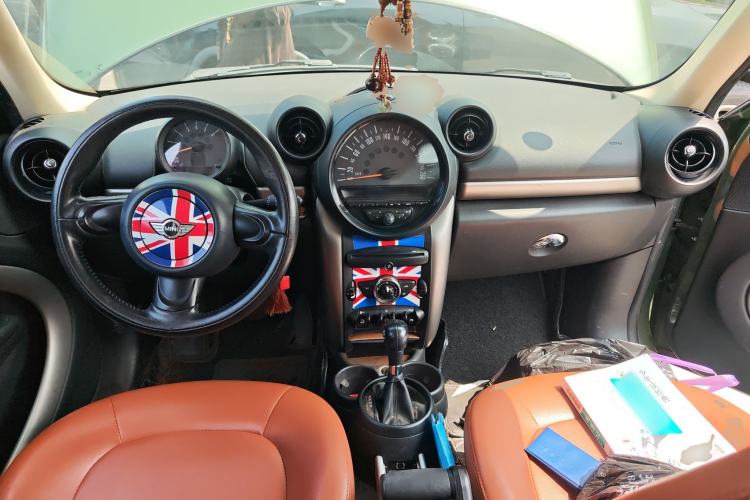 Used MINI Countryman 2014 1.6L ONE Center Console