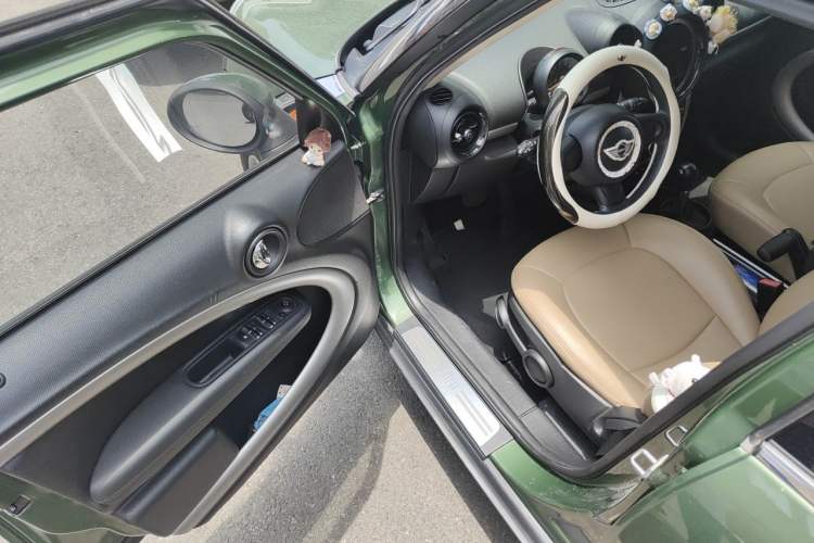 Used MINI Countryman 2014 1.6L ONE Driver Seat