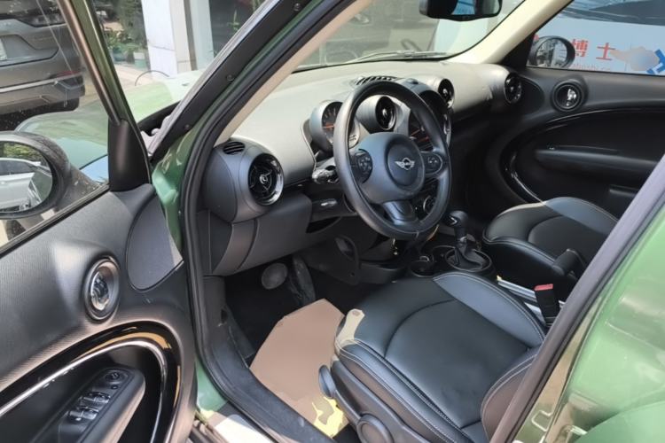 Used MINI Countryman 2014 1.6L COOPER Fun Driver Seat