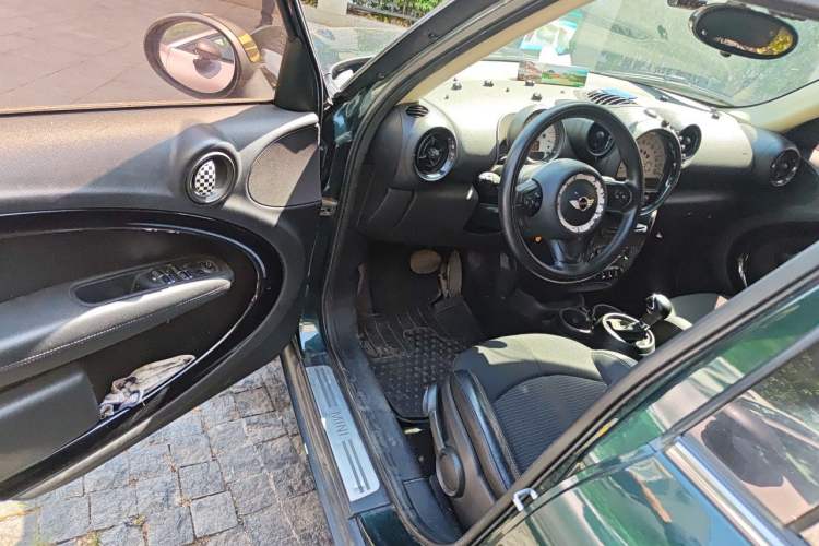 Used MINI Countryman 2014 1.6L COOPER Fun Driver Seat