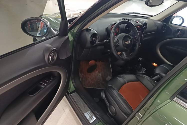 Used MINI Countryman 2014 1.6T COOPER ALL4 Fun Driver Seat
