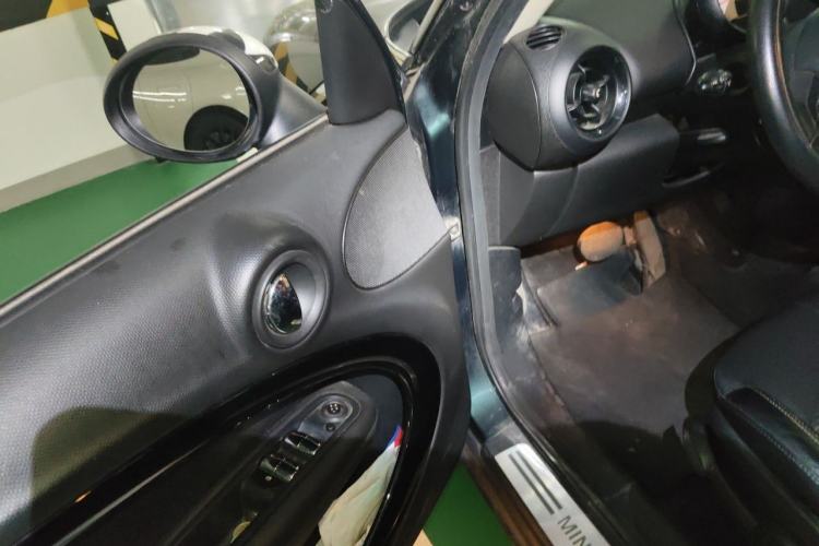 Used MINI Countryman 2014 1.6L COOPER Fun Driver Seat