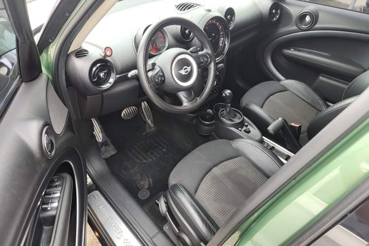 Used MINI Countryman 2014 1.6T COOPER S Driver Seat