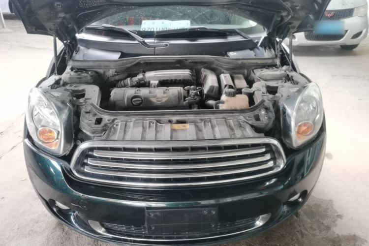 Used MINI Countryman 2014 1.6L COOPER Fun Engine Bay