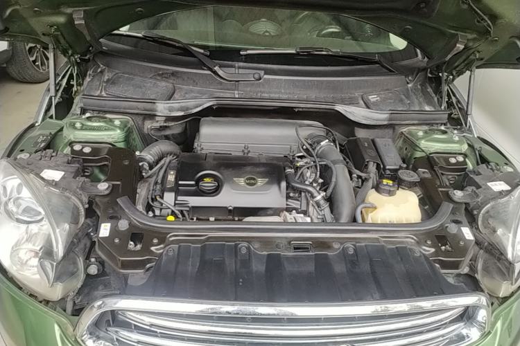 Used MINI Countryman 2014 1.6T COOPER ALL4 Excitement Engine Bay