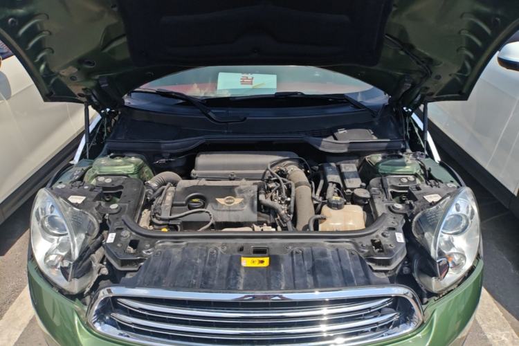 Used MINI Countryman 2014 1.6T COOPER ALL4 Excitement Engine Bay