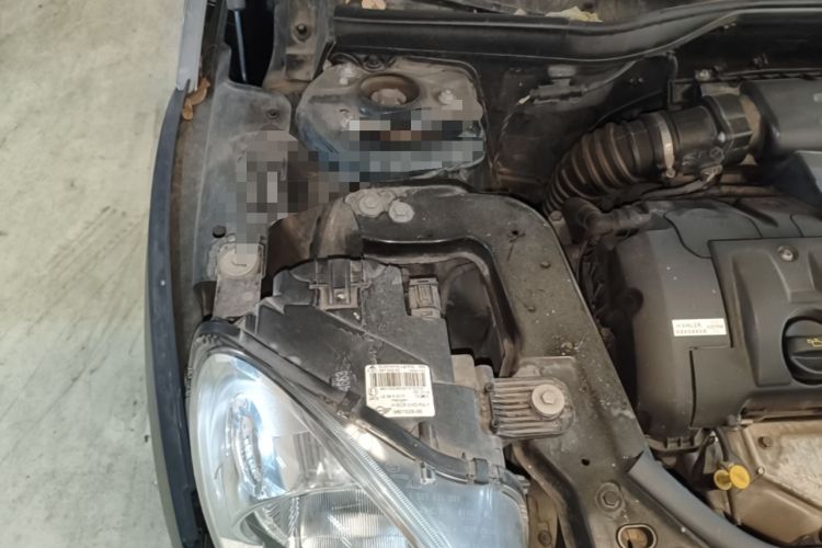 Used MINI Countryman 2014 1.6L ONE Engine Bay Right