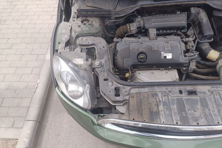Used MINI Countryman 2014 1.6L ONE Engine Bay Right