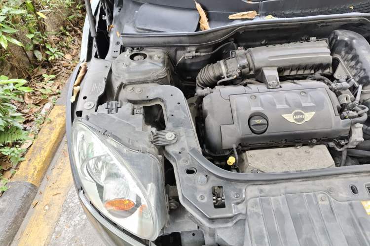 Used MINI Countryman 2014 1.6L COOPER Fun Engine Bay Right