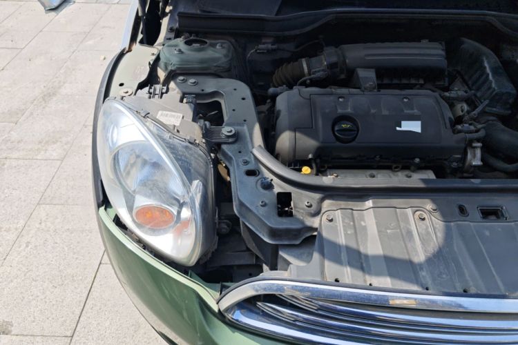Used MINI Countryman 2014 1.6L ONE Engine Bay Right