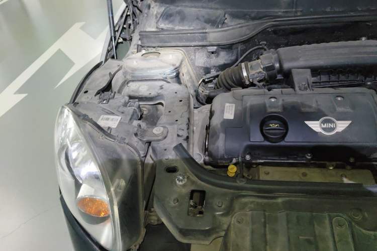 Used MINI Countryman 2014 1.6L COOPER Fun Engine Bay Right