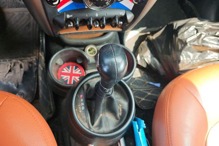 Used MINI Countryman 2014 1.6L ONE Gear Lever