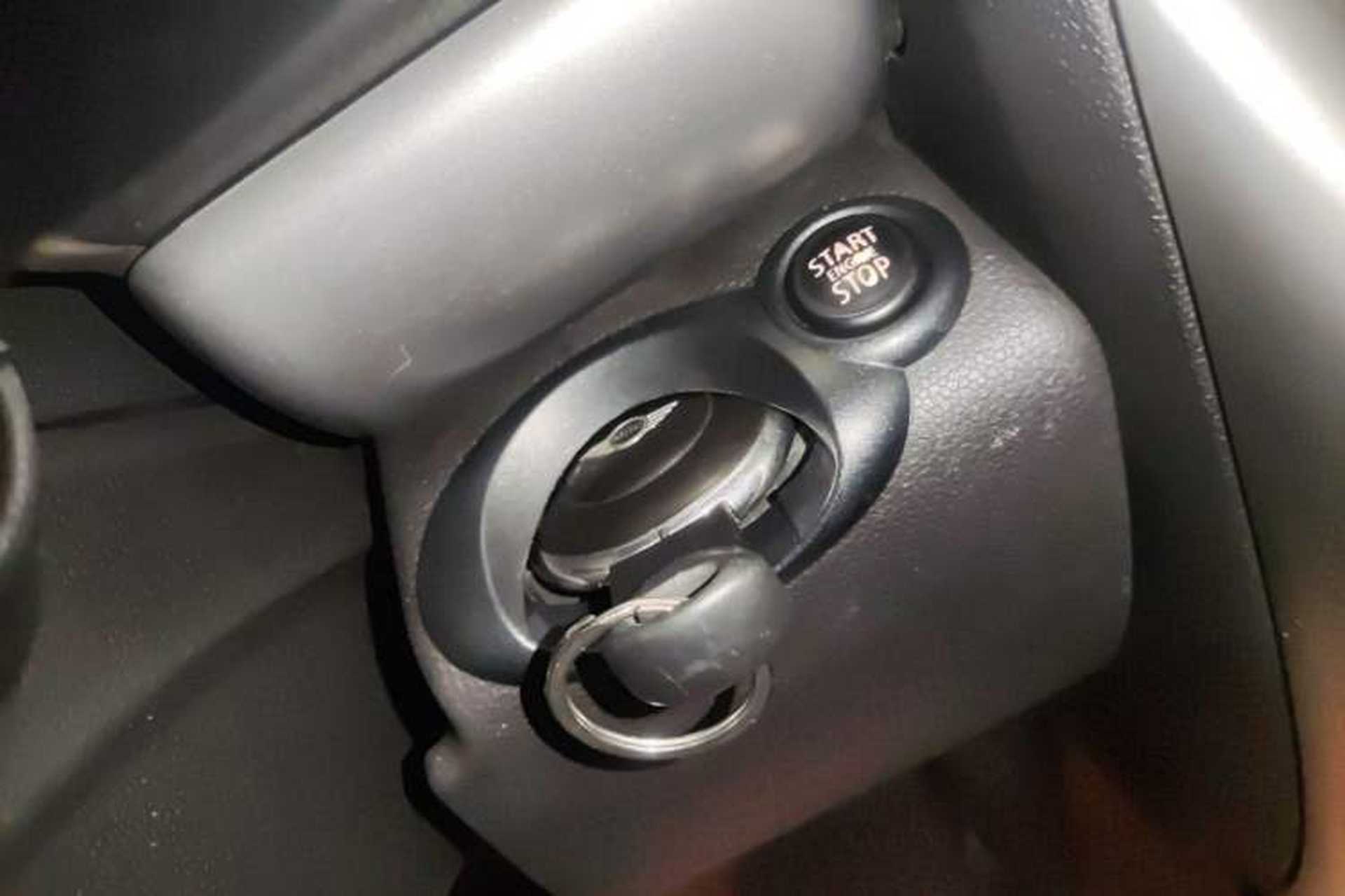 Used MINI Countryman 2014 1.6L COOPER Fun Interior 1