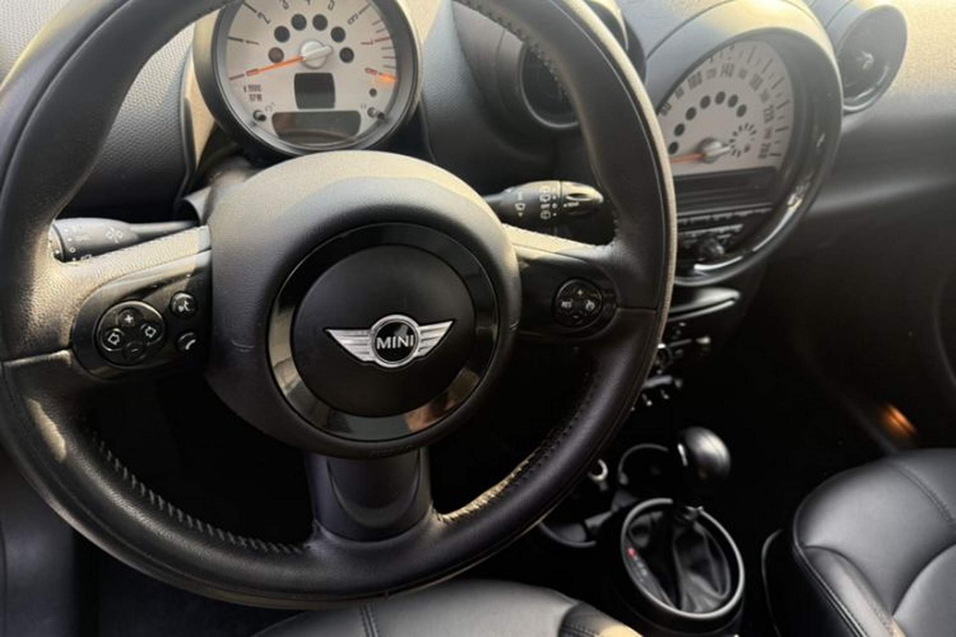 Used MINI Countryman 2014 1.6T COOPER ALL4 Fun Interior 1